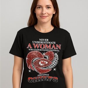 Woman’s Chiefs Shirt Size Large